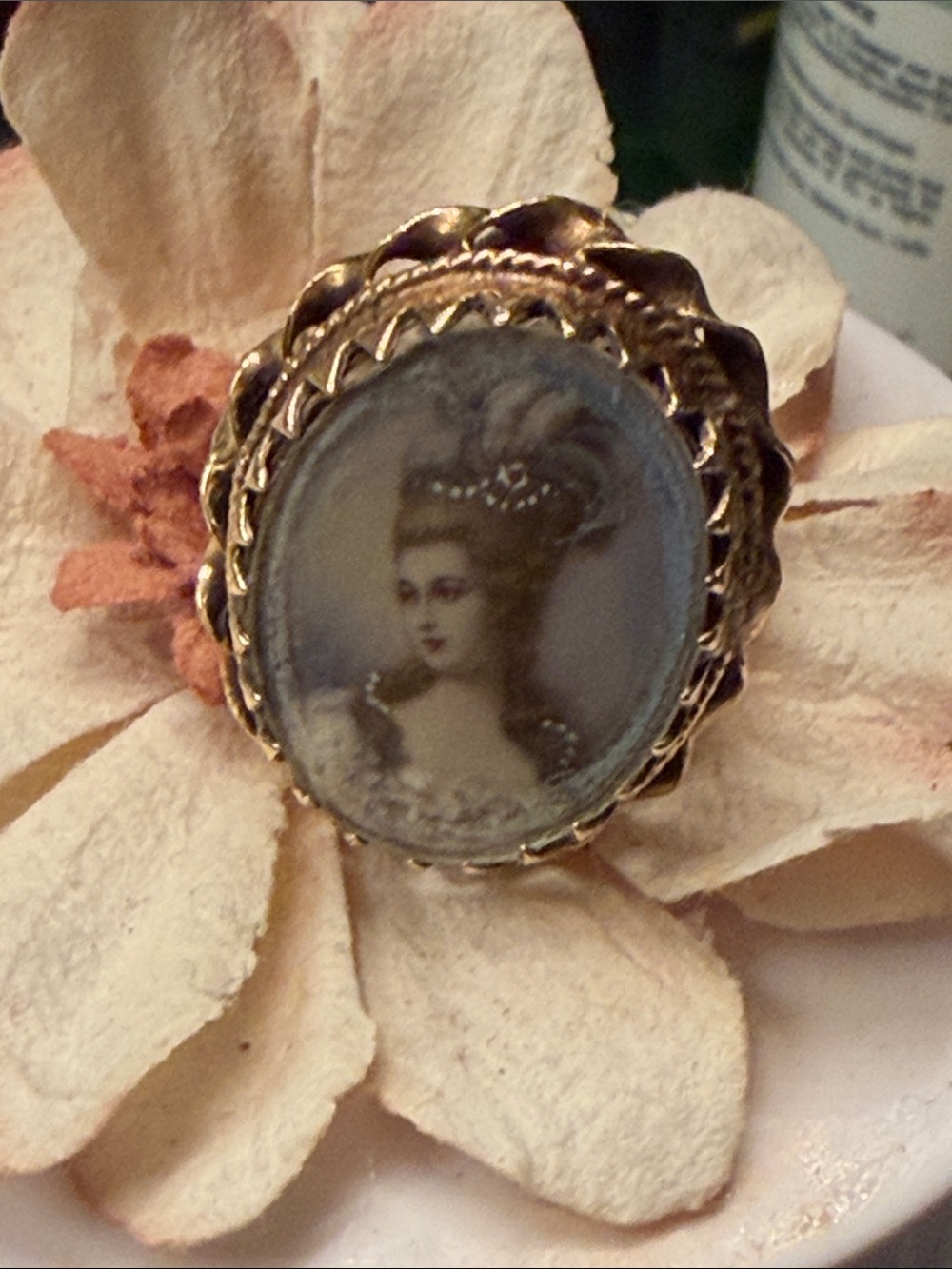 Portrait miniature cameo painted on ivory ornate 14k gold size 7 ring - Picture 3 of 16